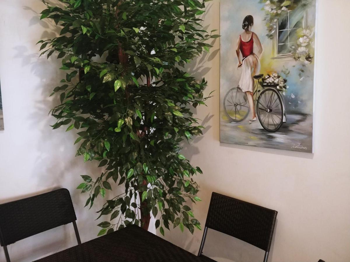 Al-Tour Lägenhet Gdynia Exteriör bild